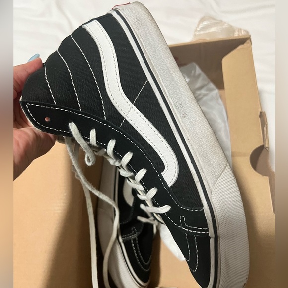 VANS Sk8-Hi Black & White Shoes - Picture 4 of 8